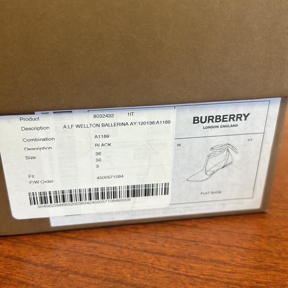 Never worn, brand new Burberry black size36. US size:5.5 still in box. - Picture 2 of 9